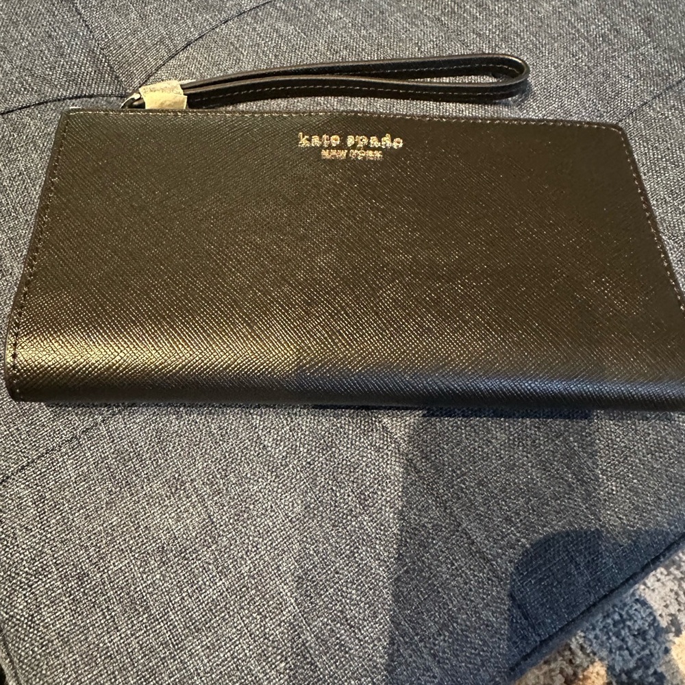Kate Spade Black Spencer Saffiano leather Women's Wristlet Wallet
